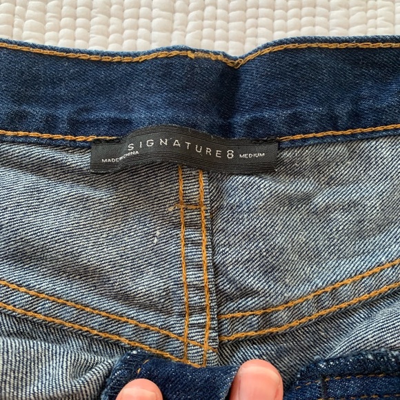 Signature 8 high rise cut off shorts - Picture 4 of 4